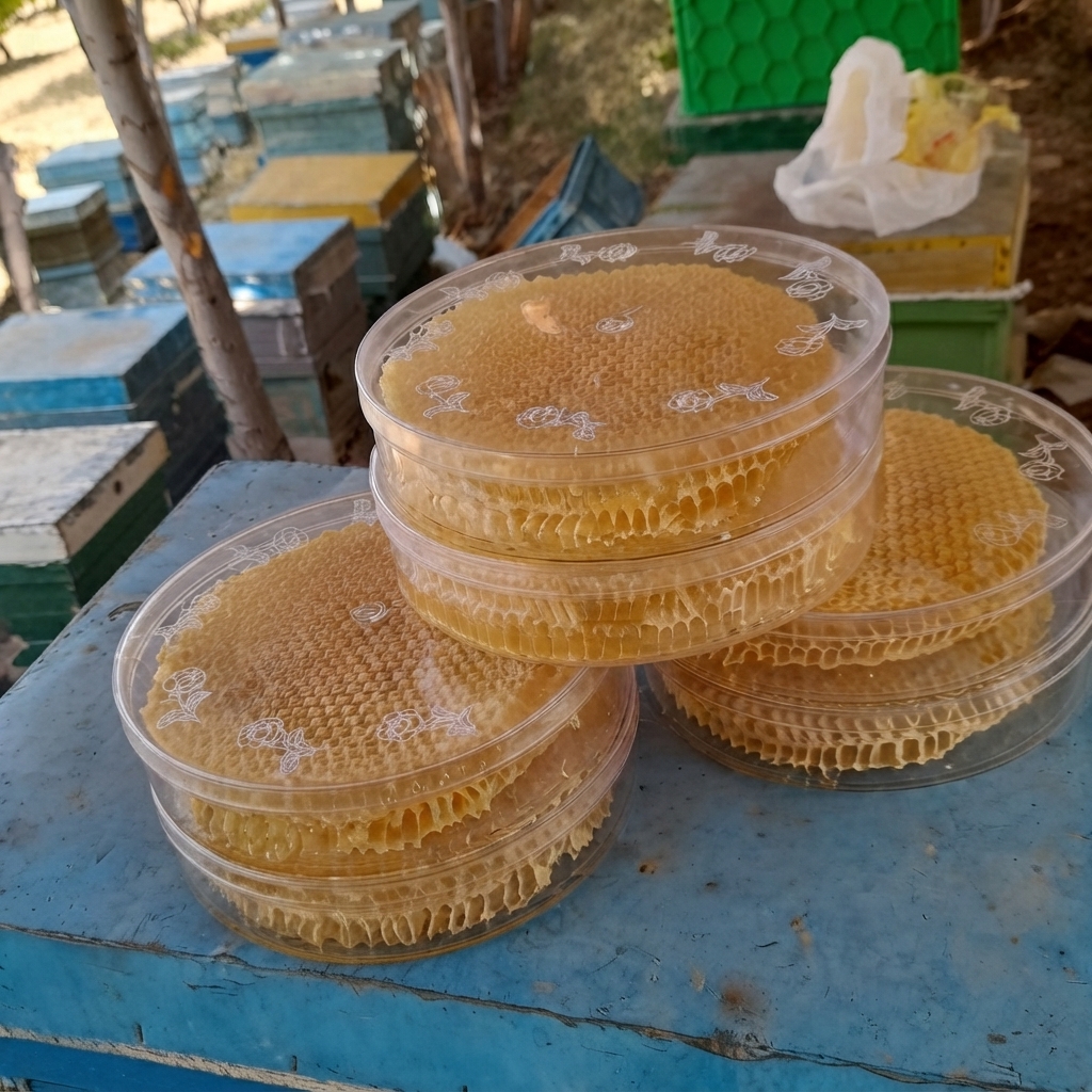 عسل خودبافت طبیعی